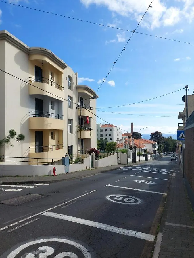 Apartment Til Funchal