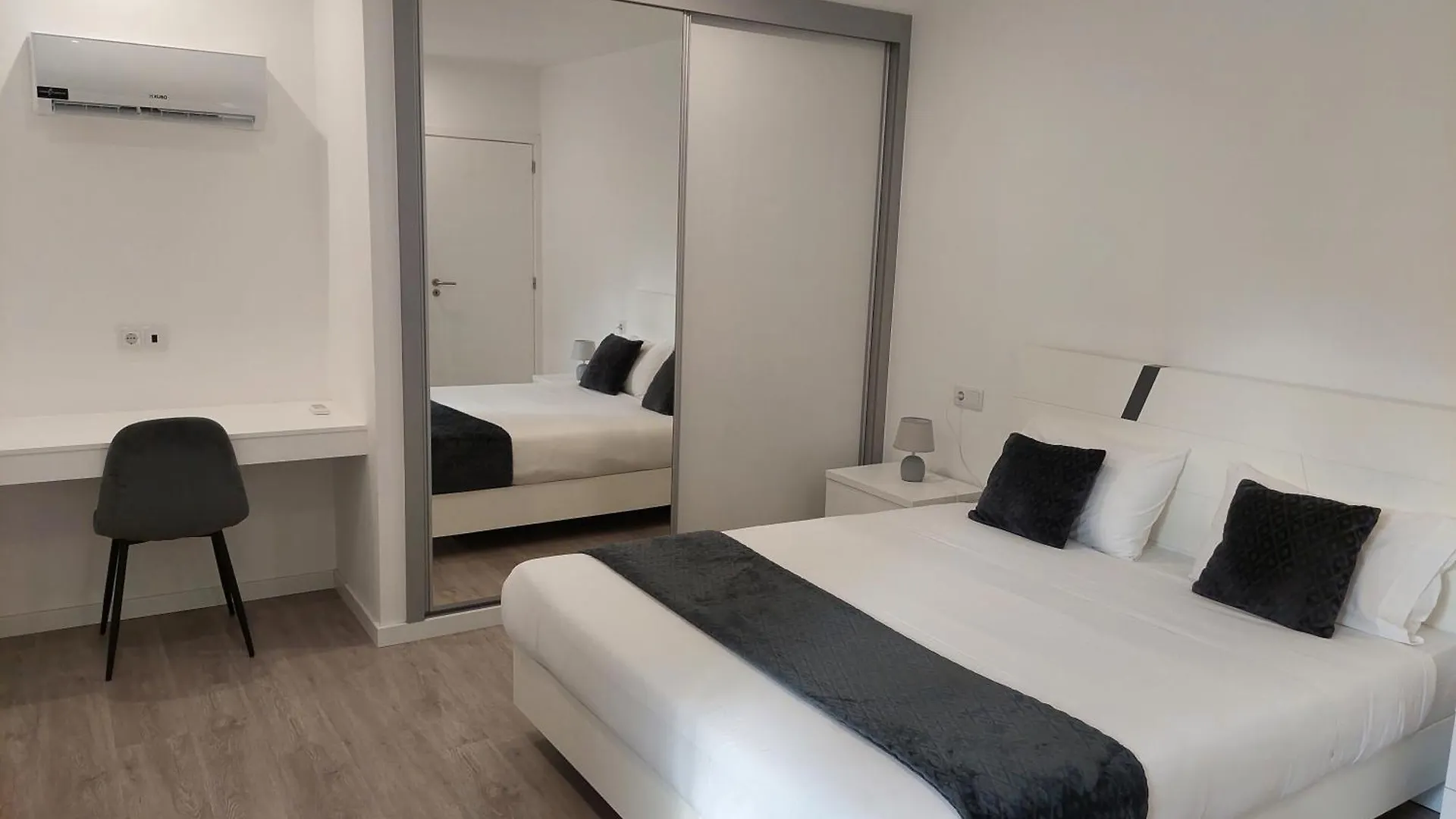 Apartment Til location